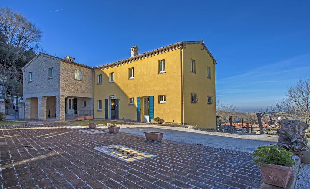 Отель Il Ristoro Del Viandante Offagna Экстерьер фото