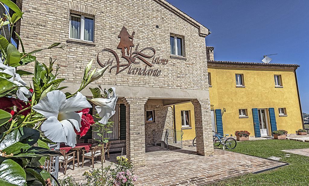 Отель Il Ristoro Del Viandante Offagna Экстерьер фото
